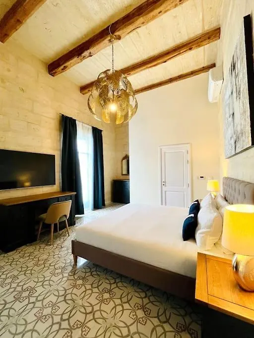 Seafront Beach House In St.Julians Sliema Malta